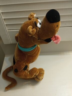 Hanna Barbera Scooby Doo Vintage Sitting Scooby Plush